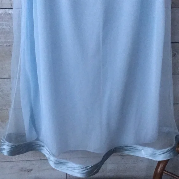 Pastel blue sheer flowy satin edged nightie - Picture 5 of 8